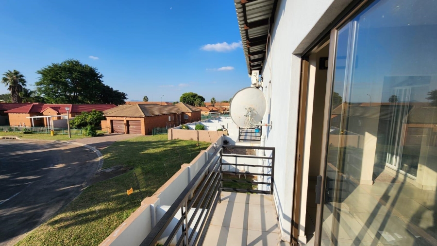 To Let 3 Bedroom Property for Rent in Cashan North West